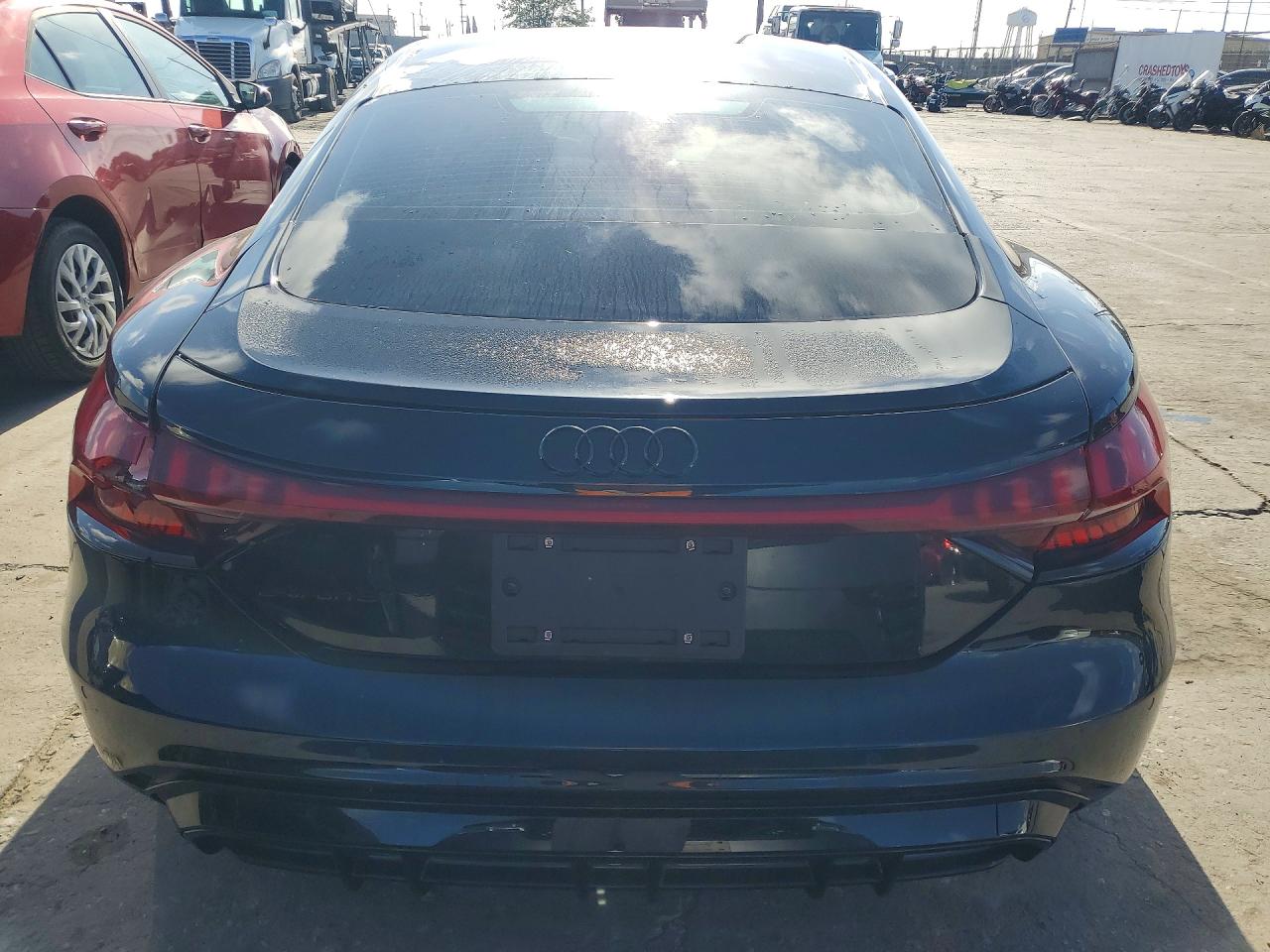 Audi e-tron Premium Plus