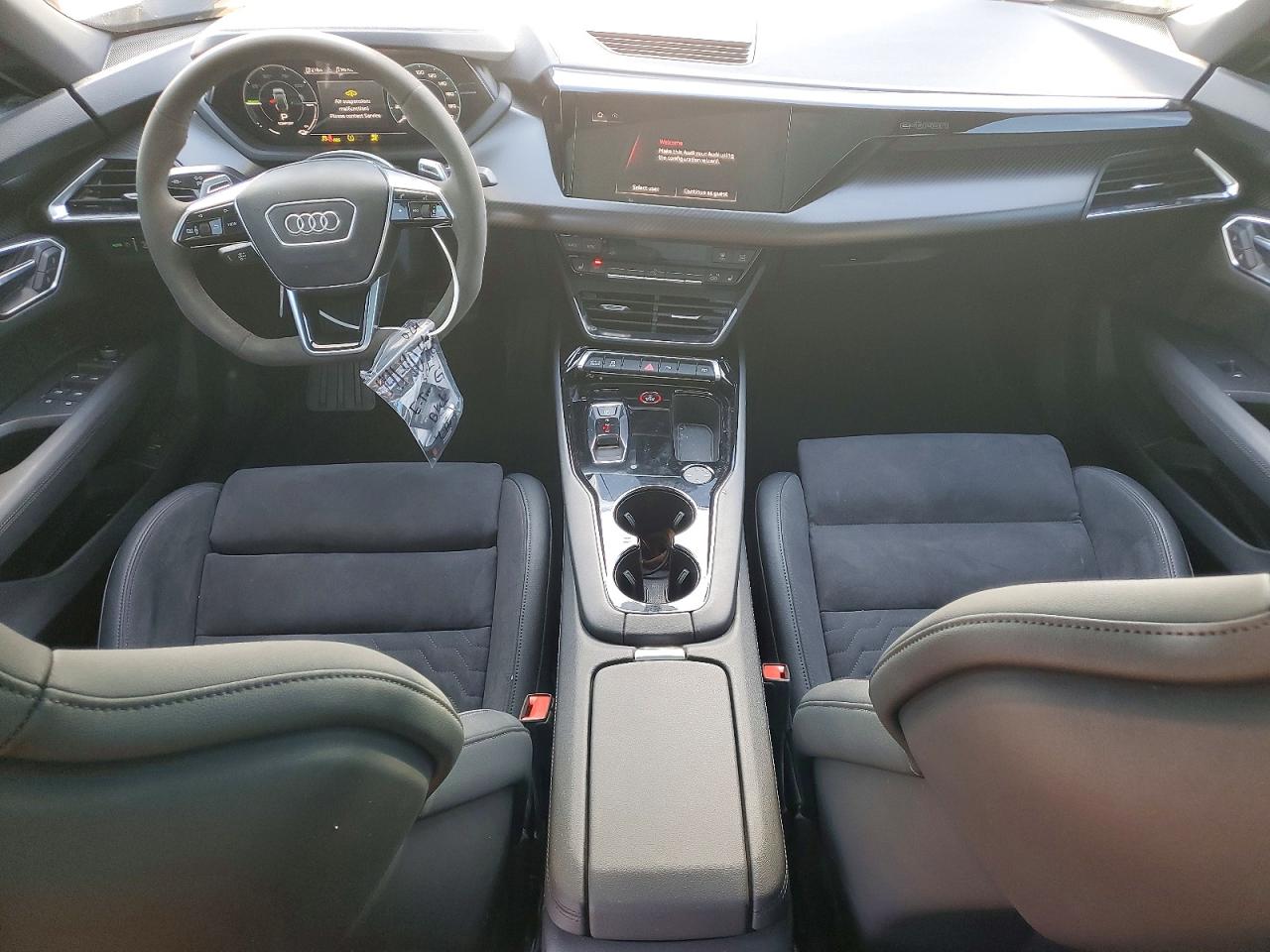 Audi e-tron Premium Plus