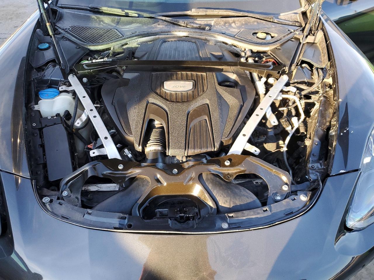 Porsche Panamera 2