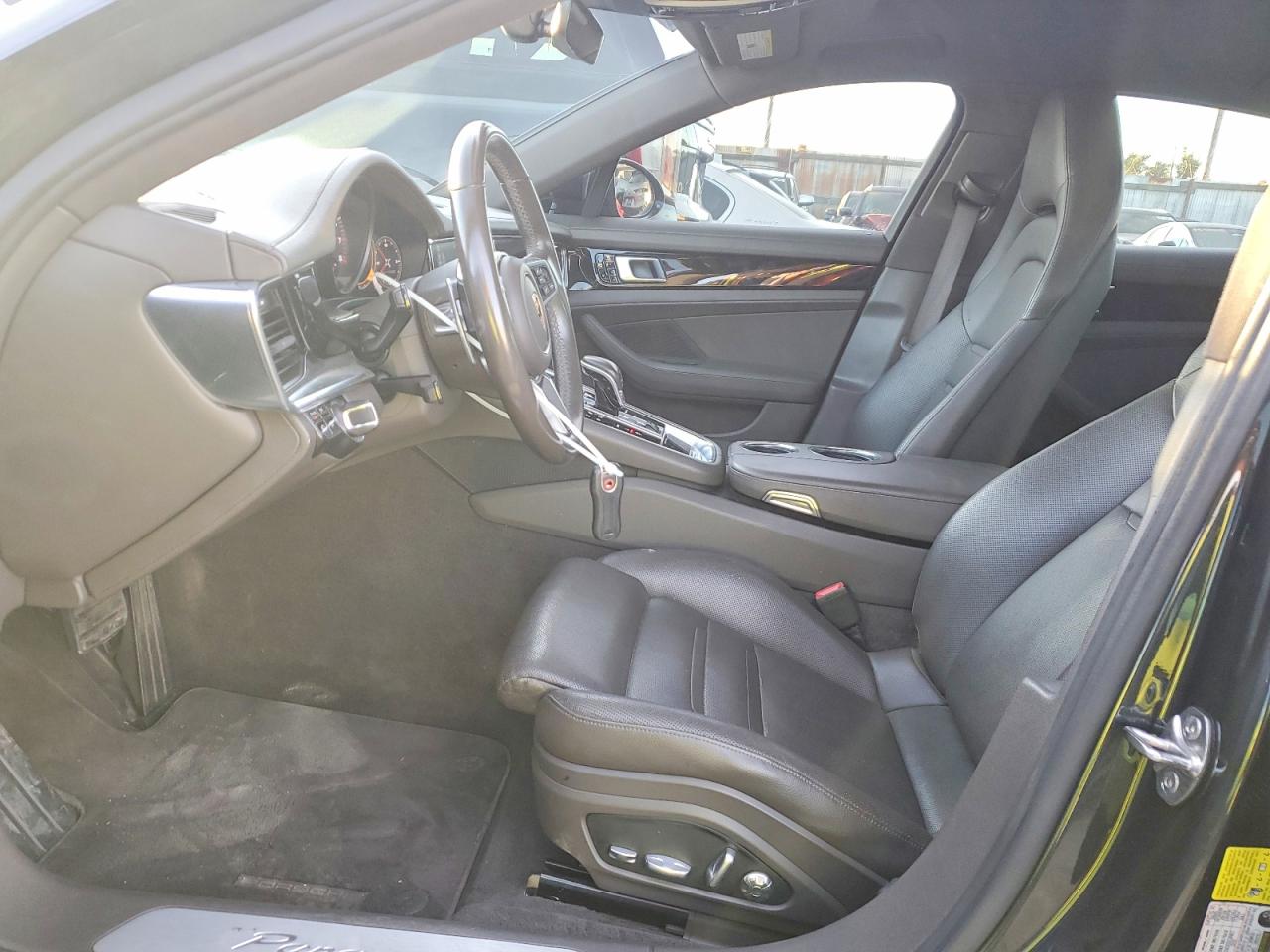Porsche Panamera 2