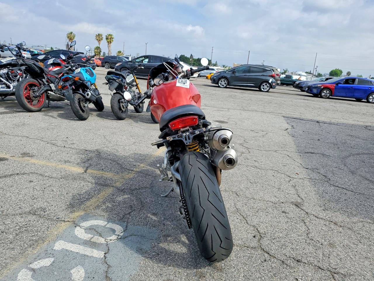 Ducati Monster S2r1000