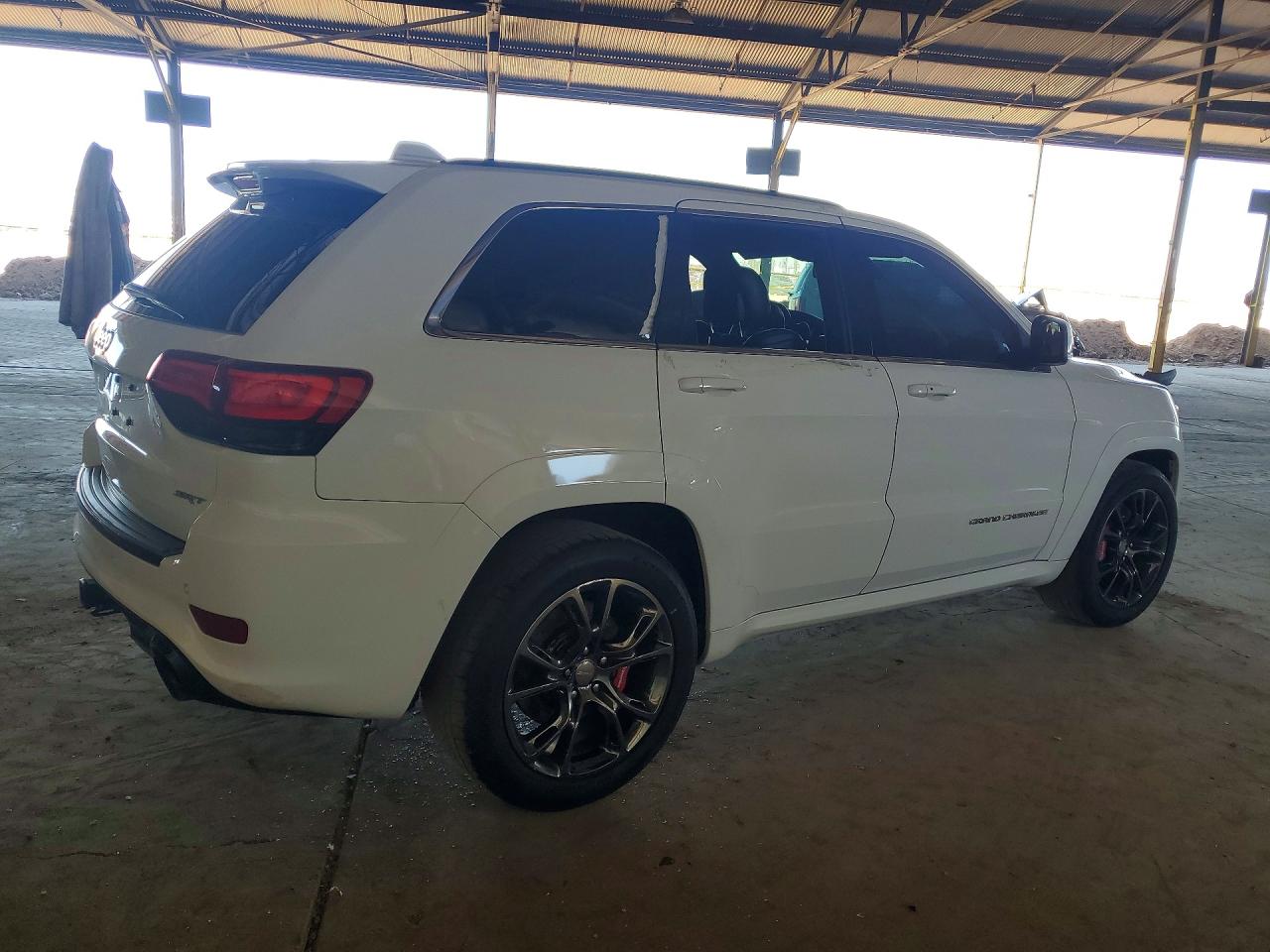 Jeep Cherokee Srt-8