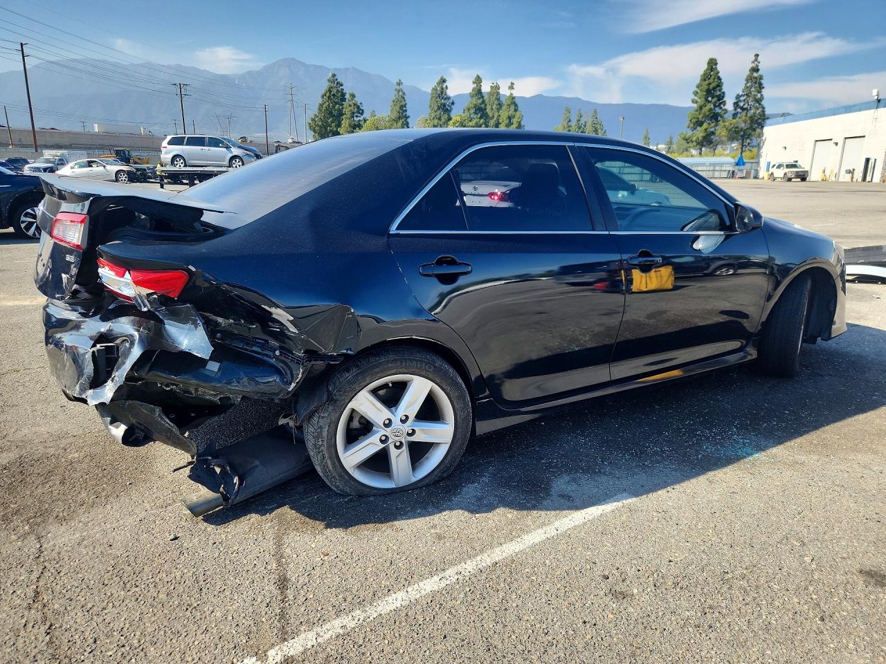 Toyota Camry Se
