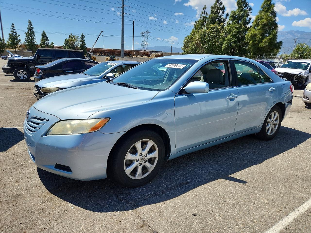 Salvage Toyota Camry Image