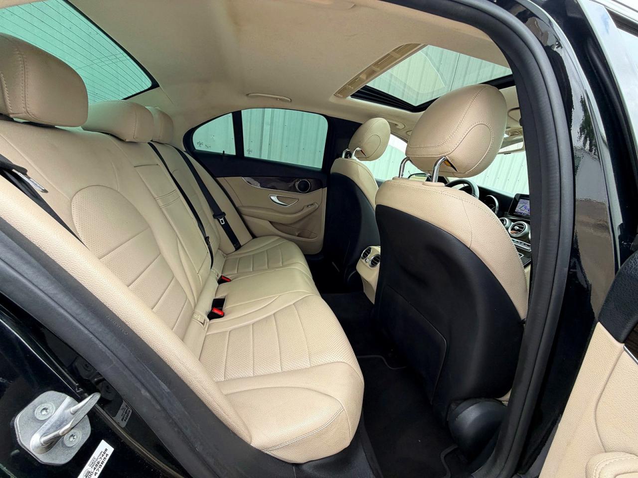 Mercedes-Benz C-Class 300