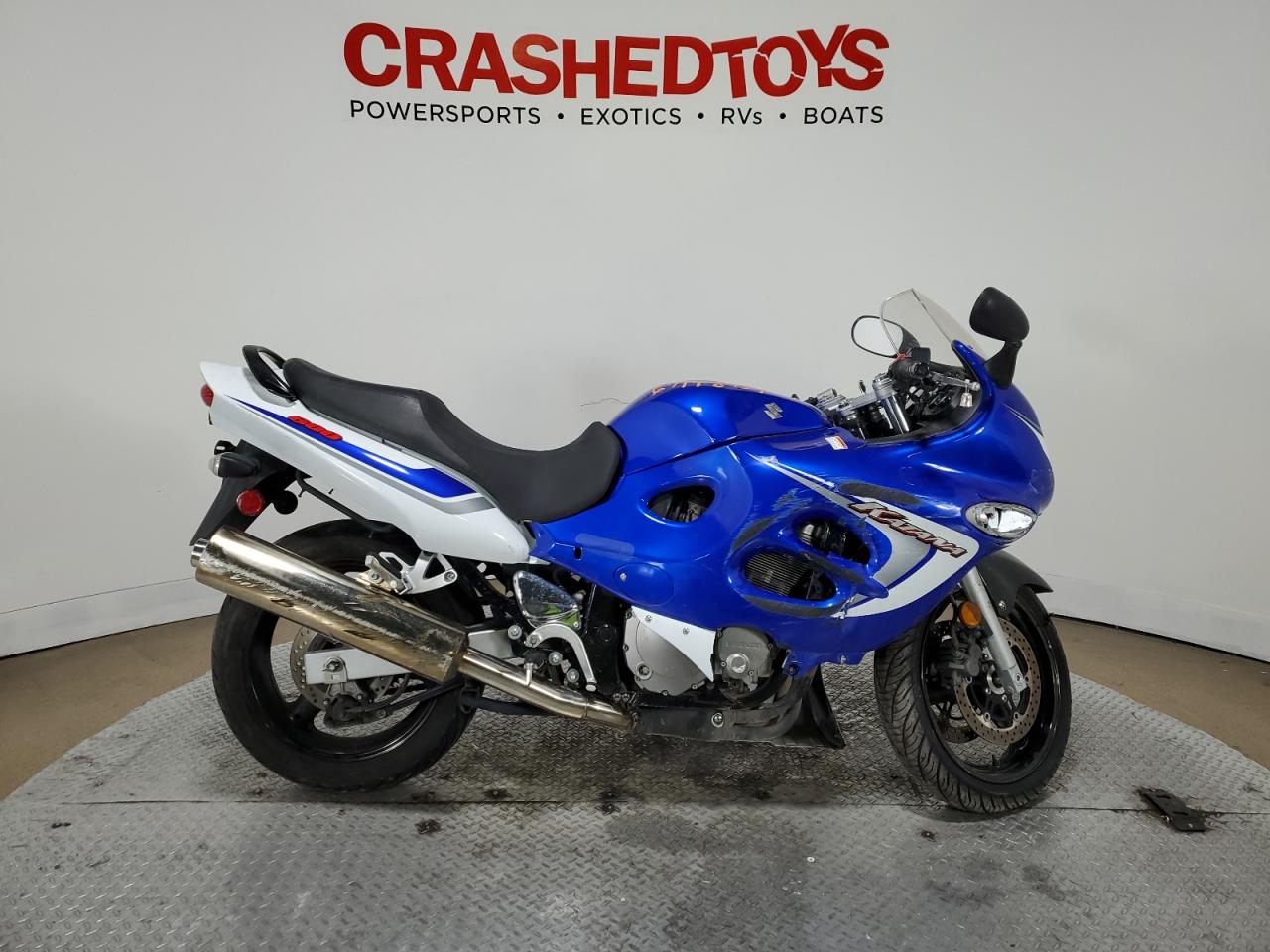 Salvage Suzuki Gsx600 Image