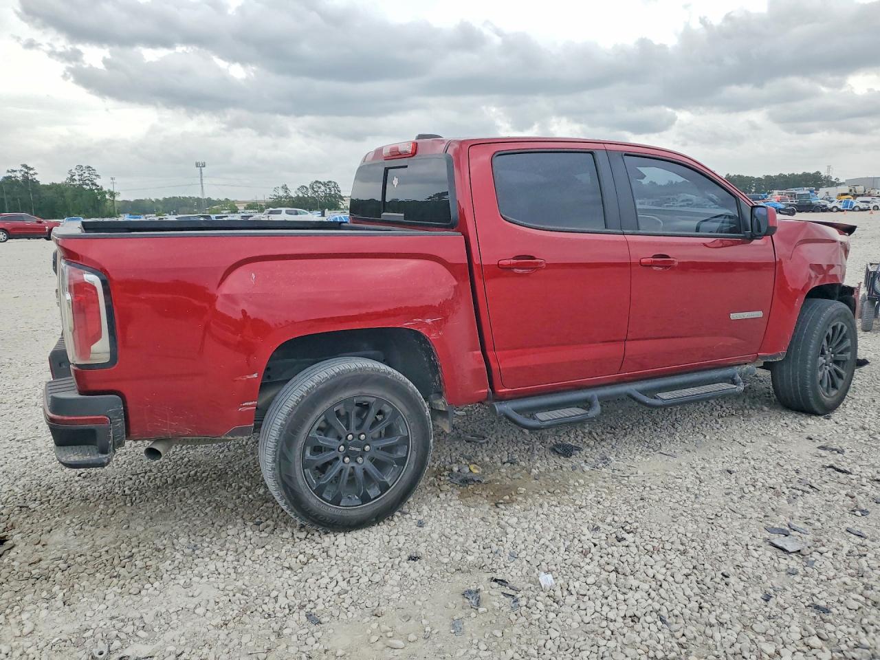 GMC Canyon Elevation
