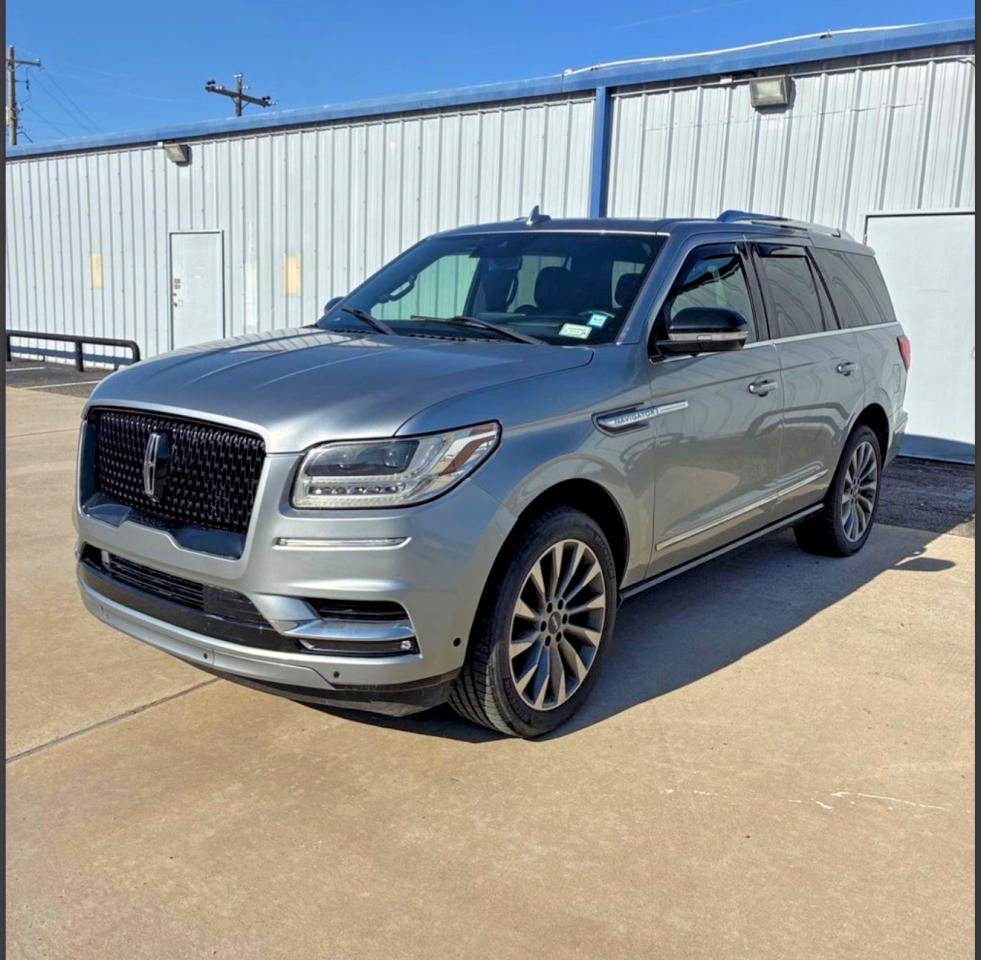Lincoln Navigator Reserve