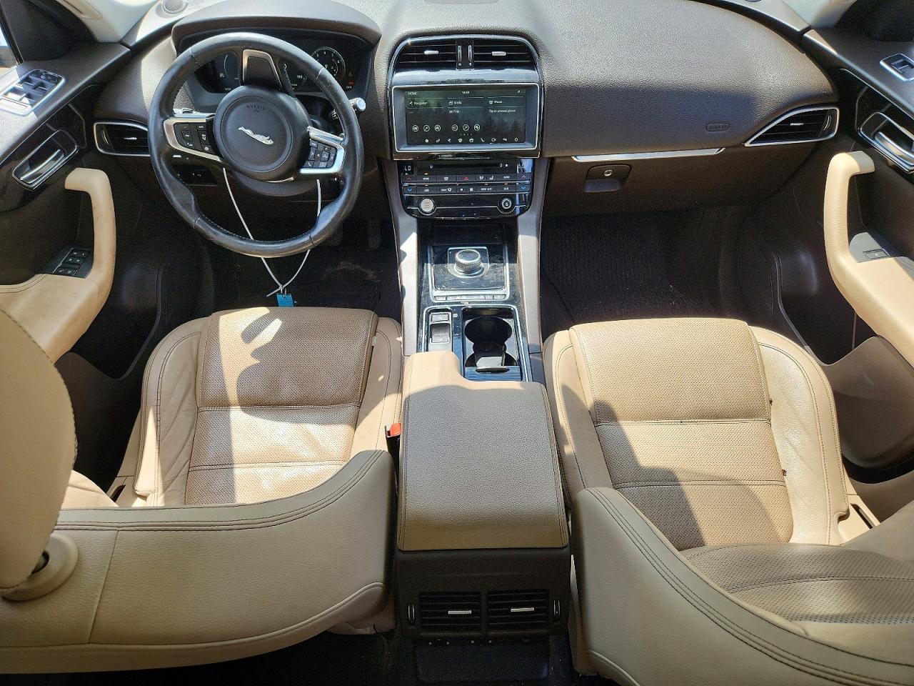 Jaguar F-PACE Prestige