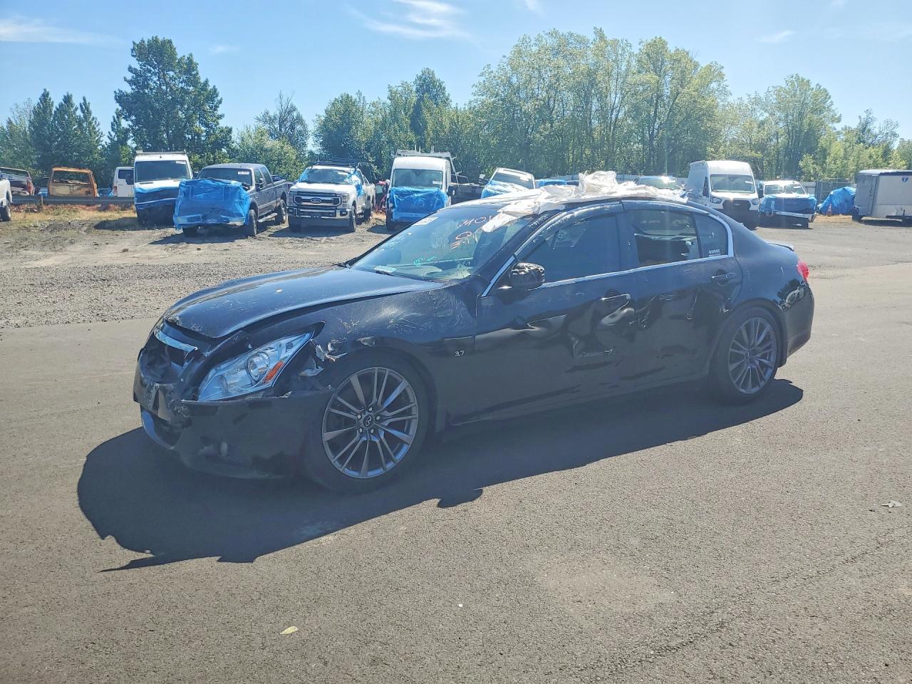 Salvage INFINITI Q40 Image