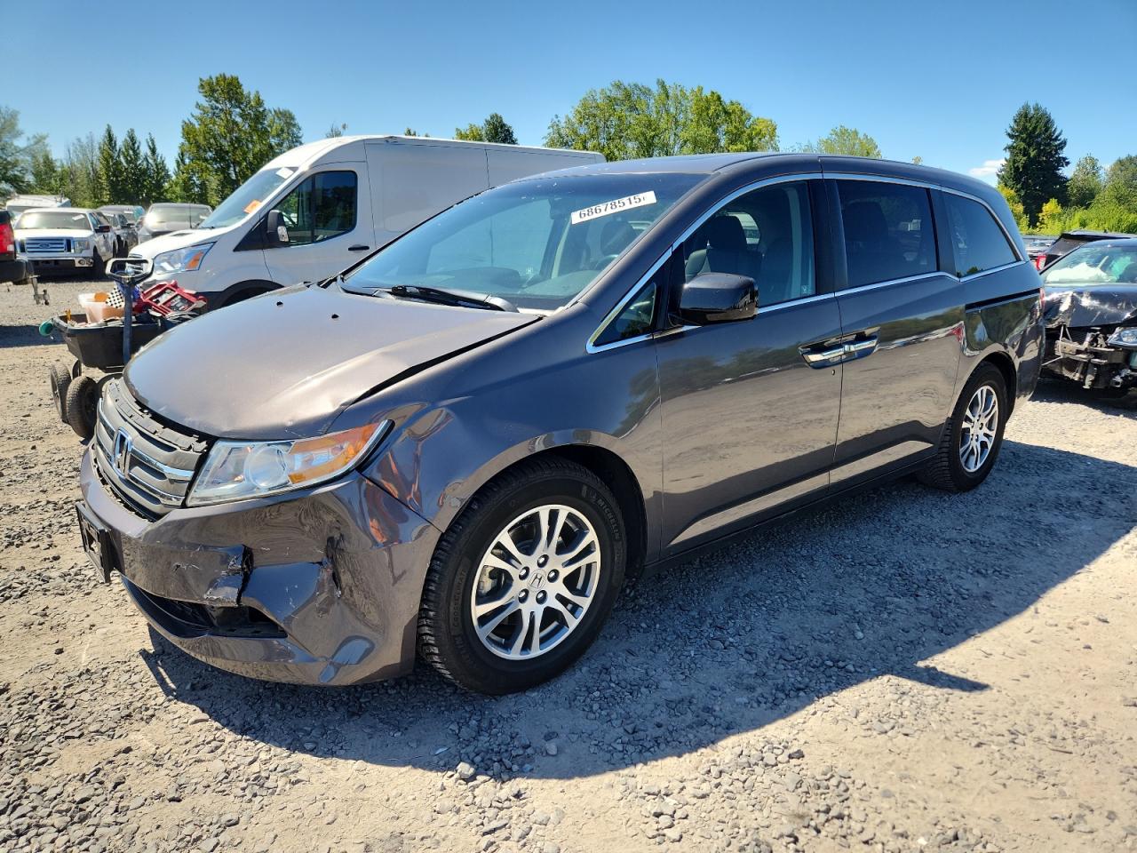 Salvage Honda Odyssey Image