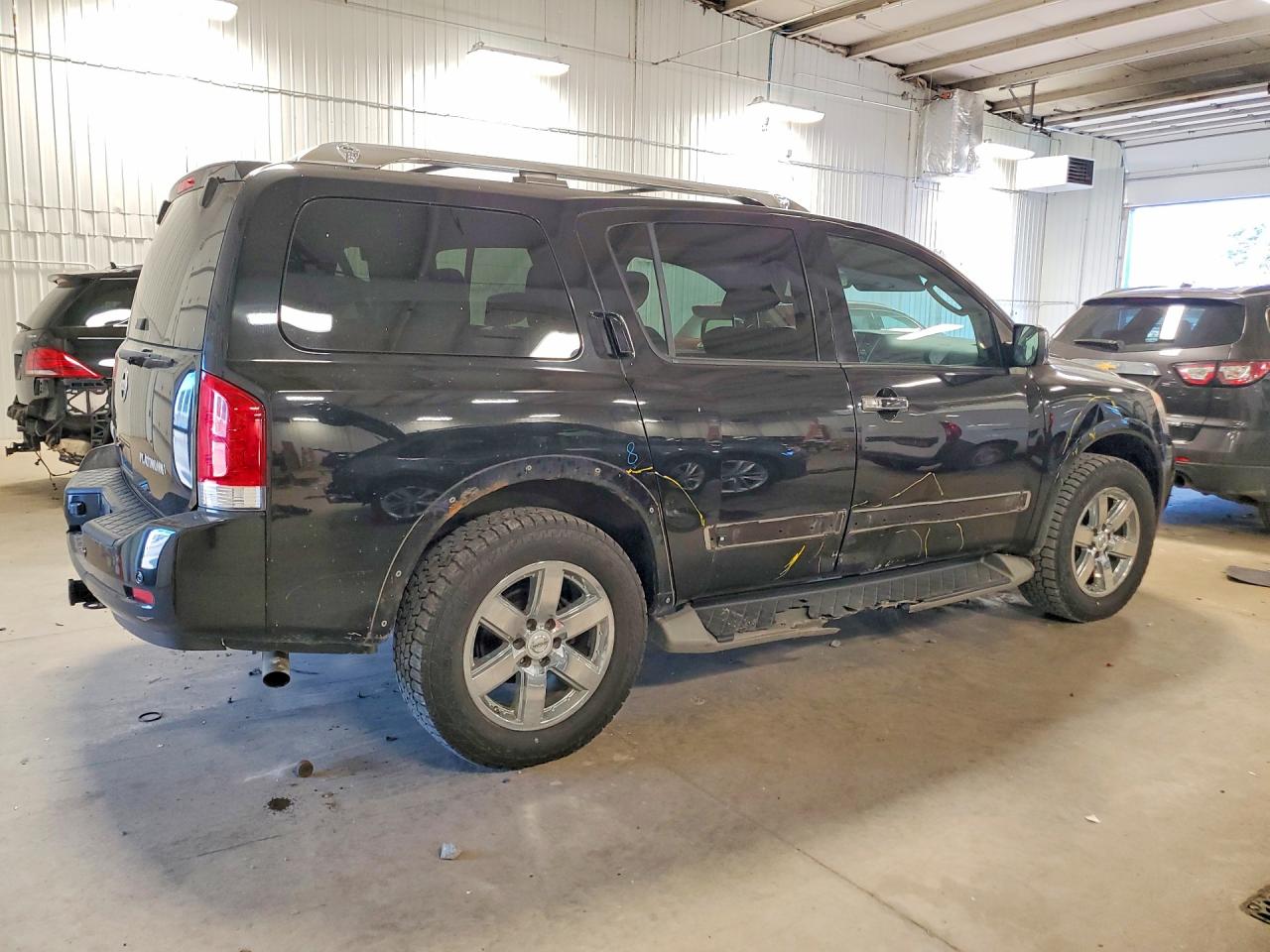 Nissan Armada Sv