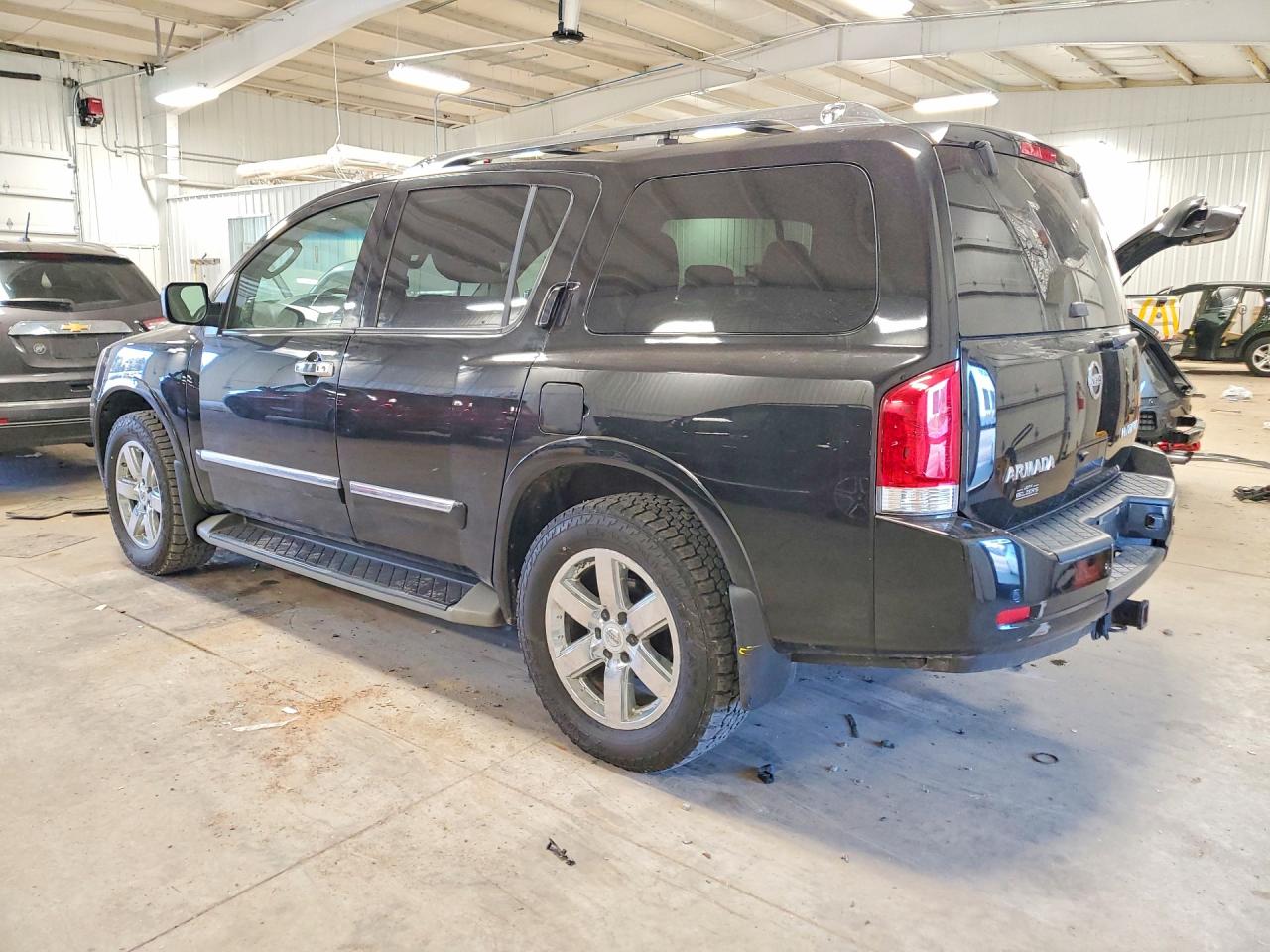 Nissan Armada Sv