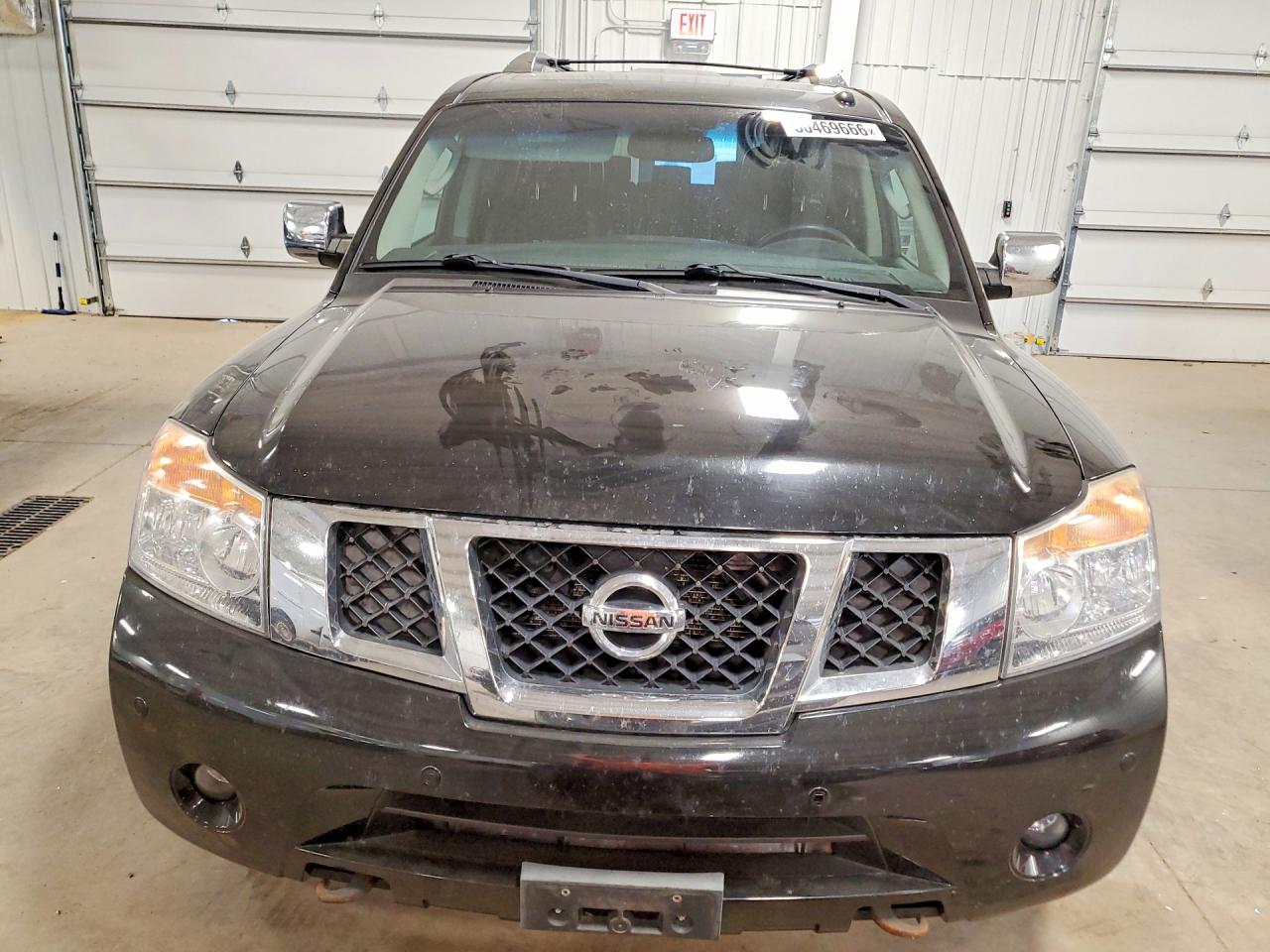 Nissan Armada Sv