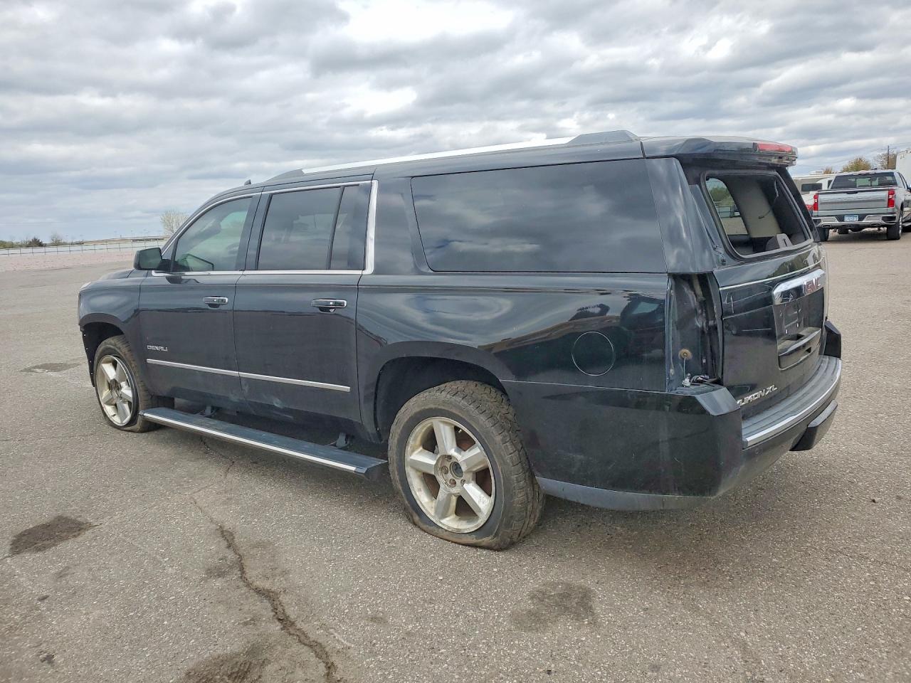 GMC Yukon Denali