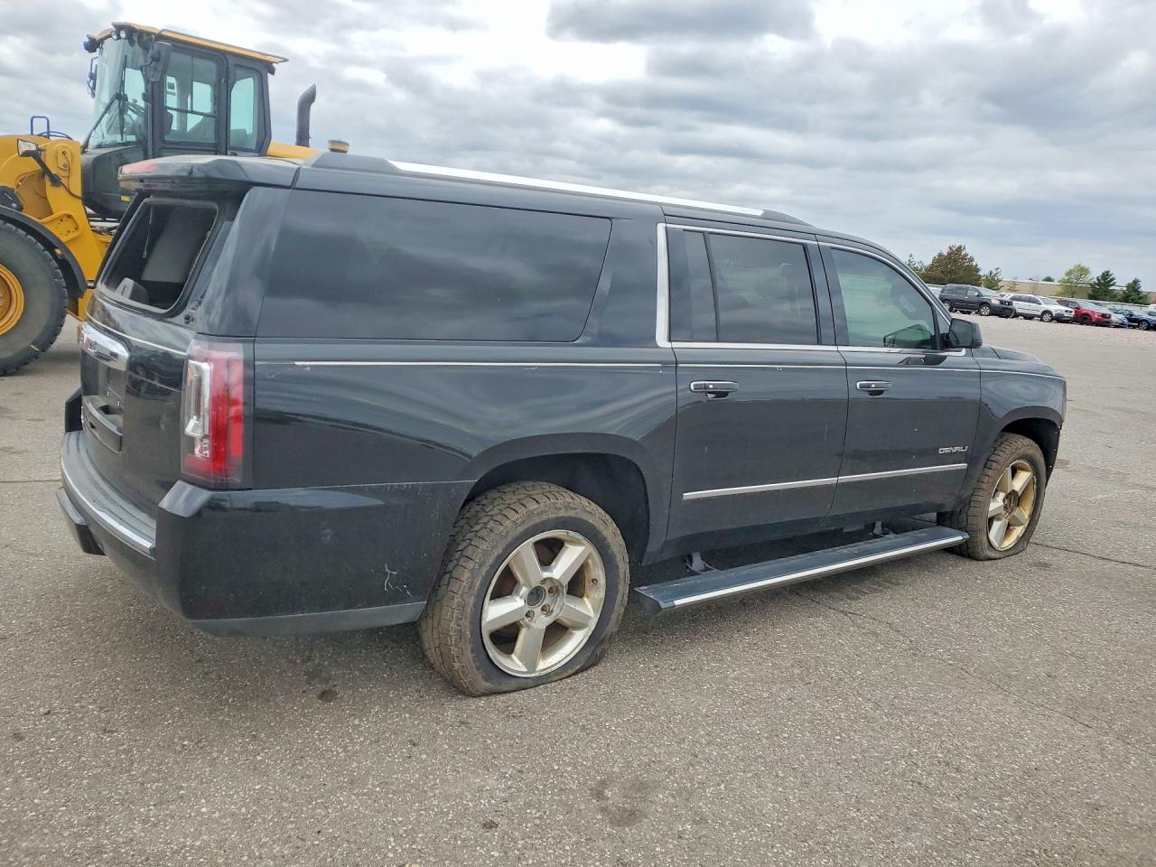 GMC Yukon Denali
