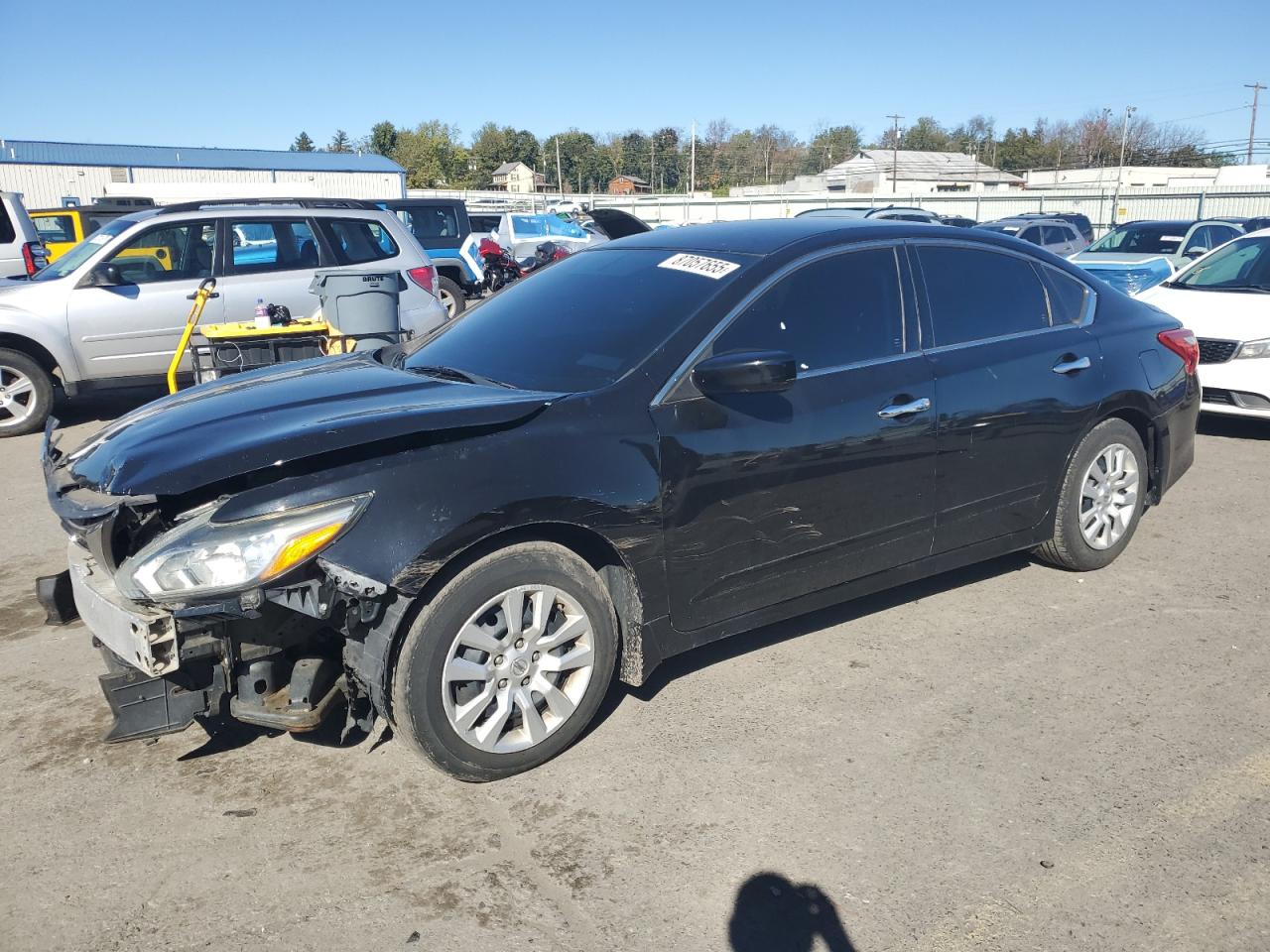 Salvage Nissan Altima Image