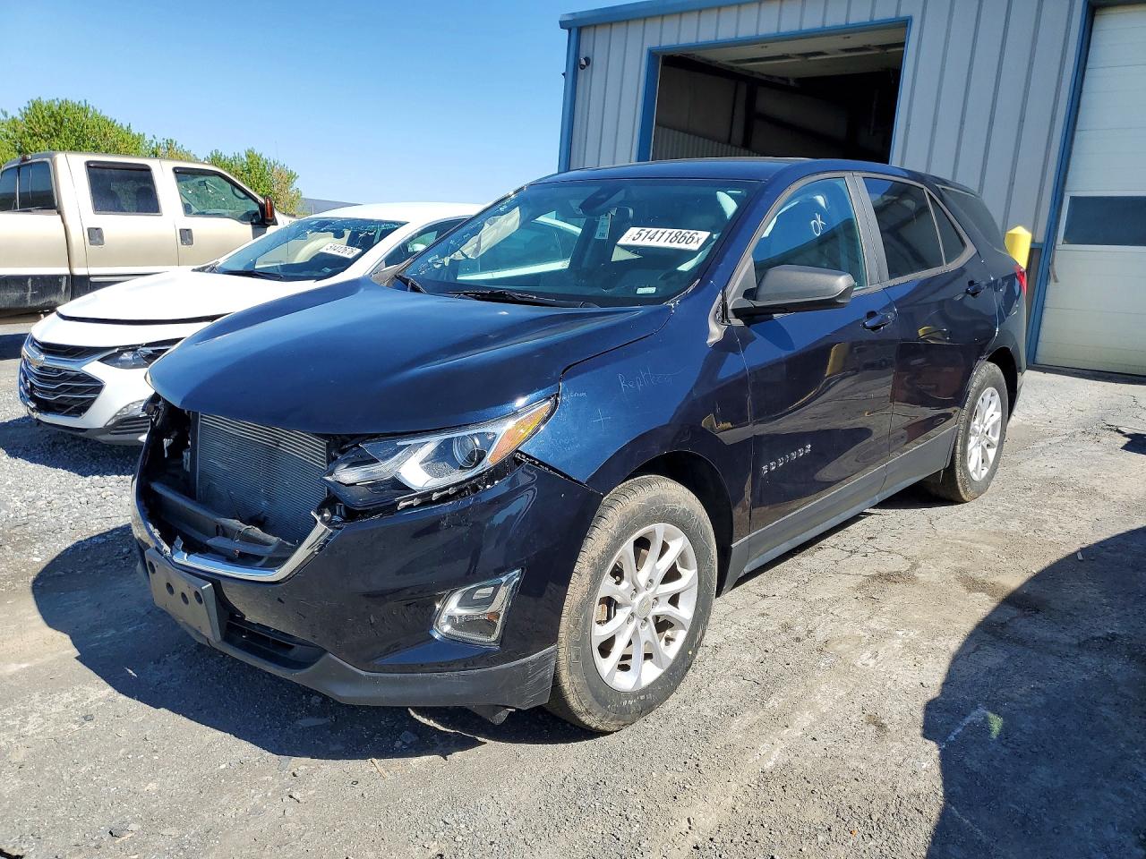 Salvage Chevrolet Equinox Image