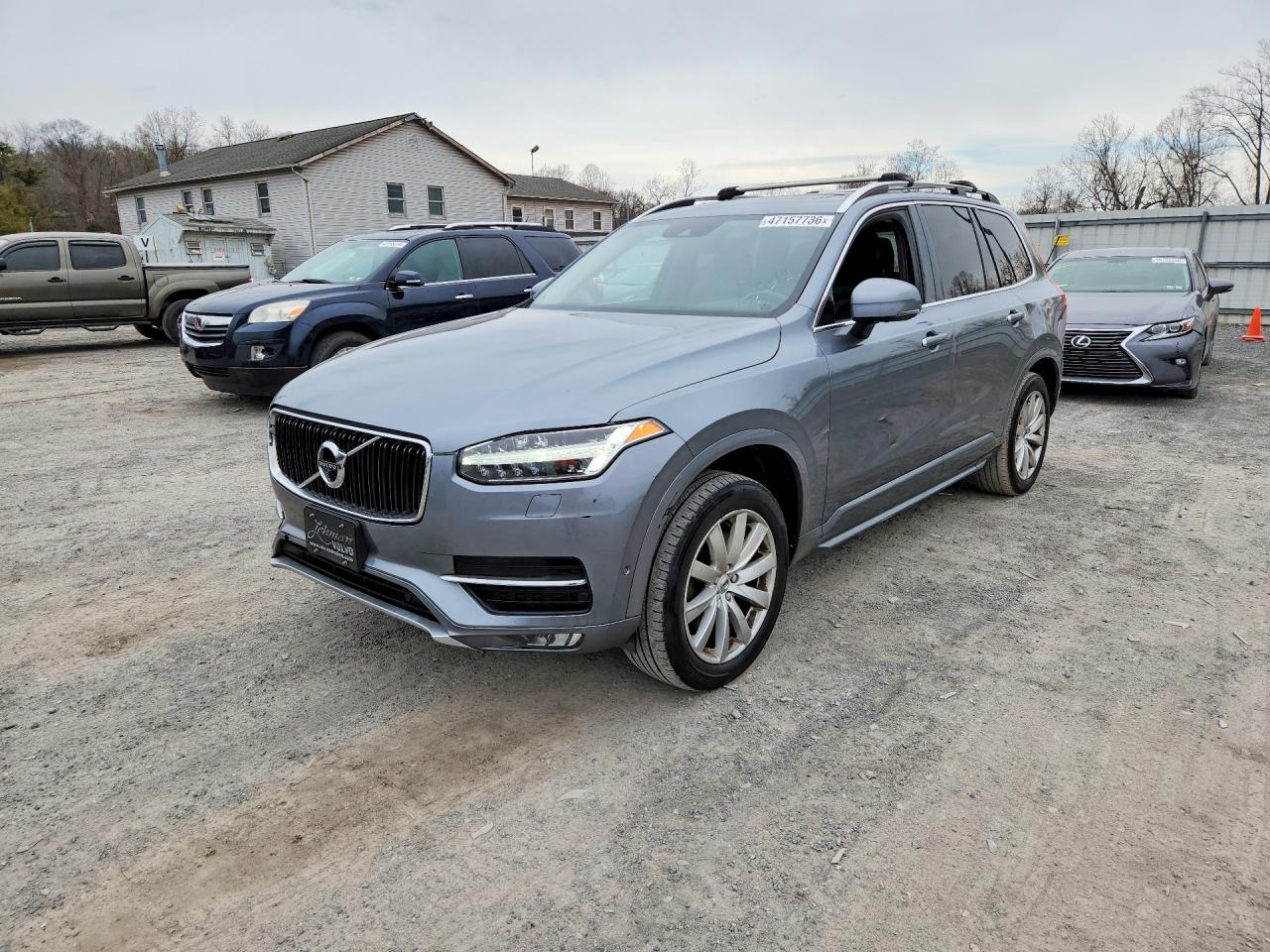 Salvage Volvo XC90 Image