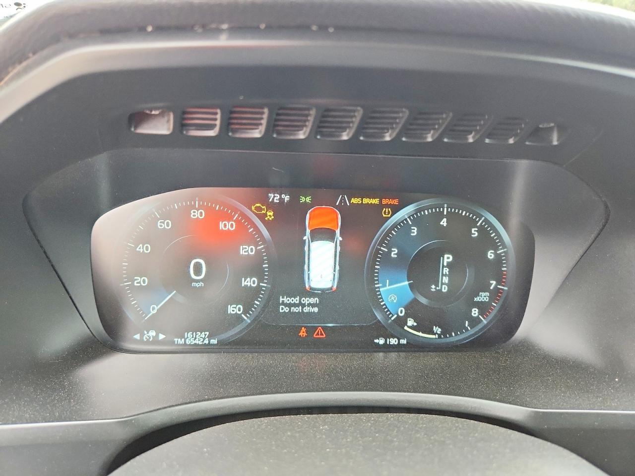Volvo XC90 T6