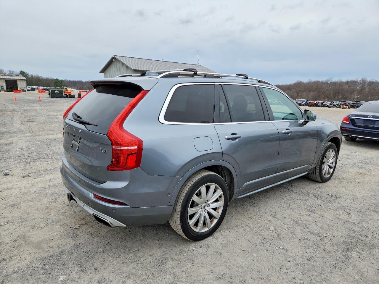Volvo XC90 T6