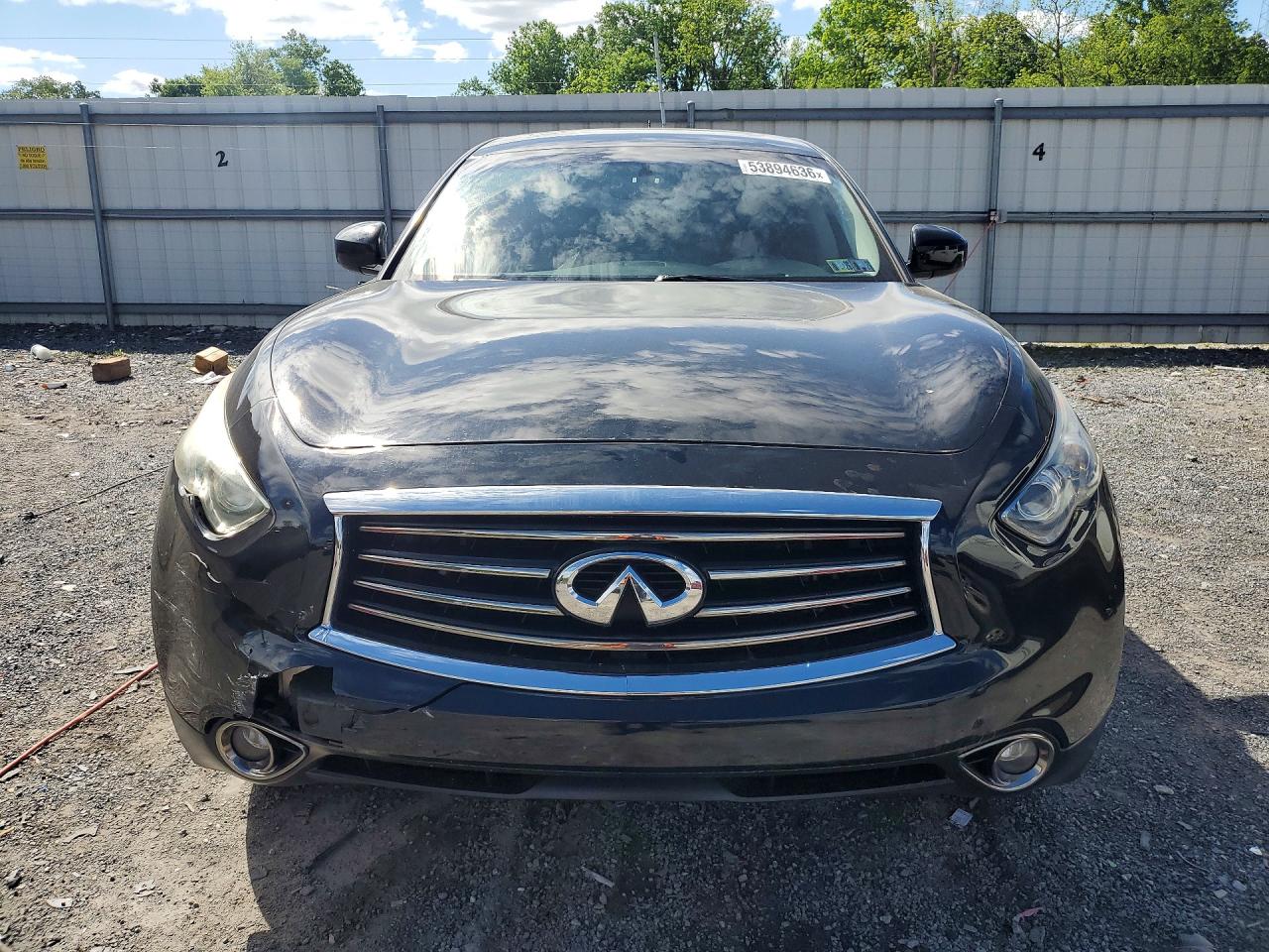 INFINITI Fx Base