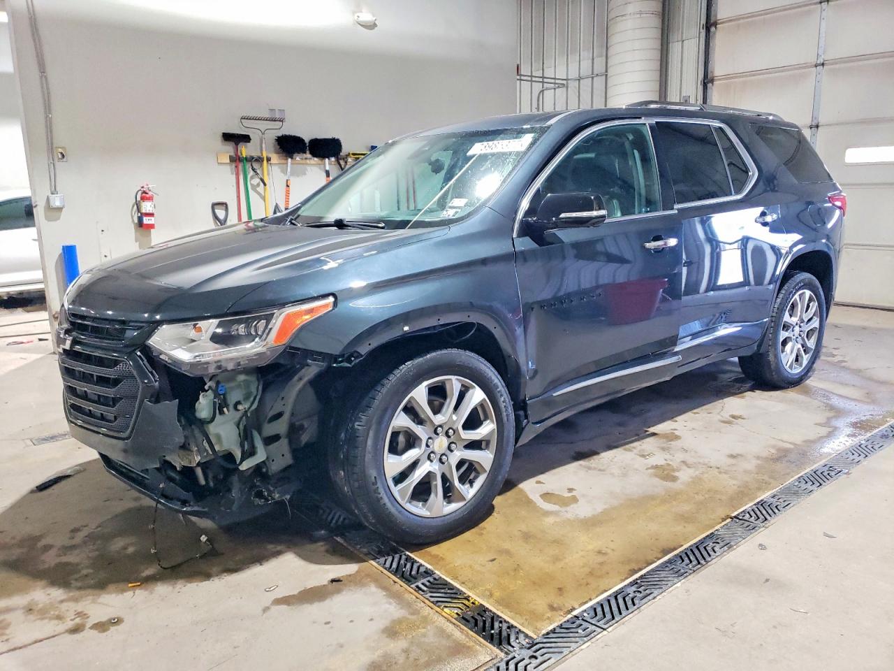 Salvage Chevrolet Traverse Image