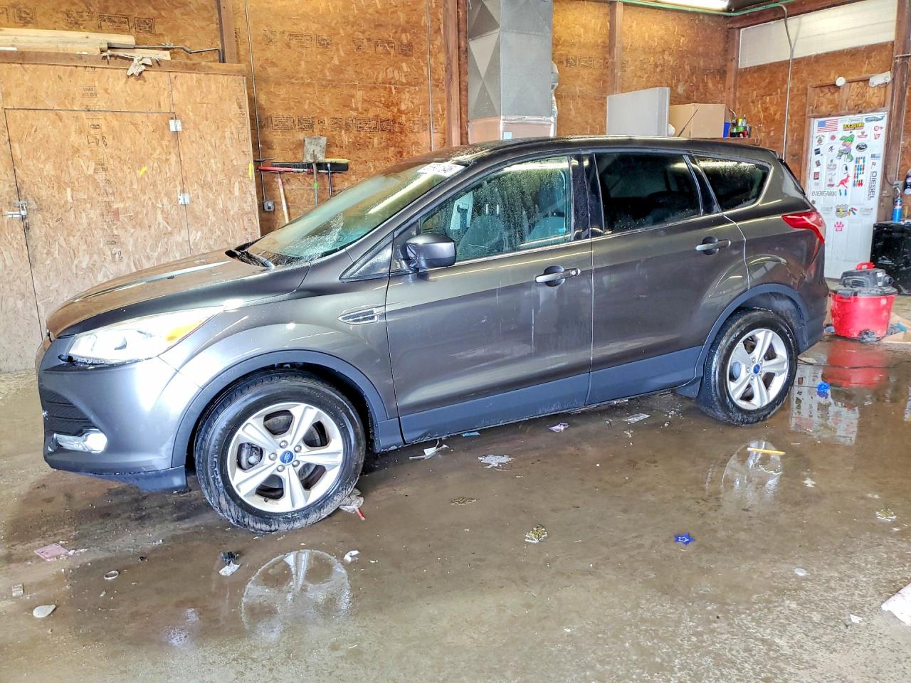 Salvage Ford Escape Image