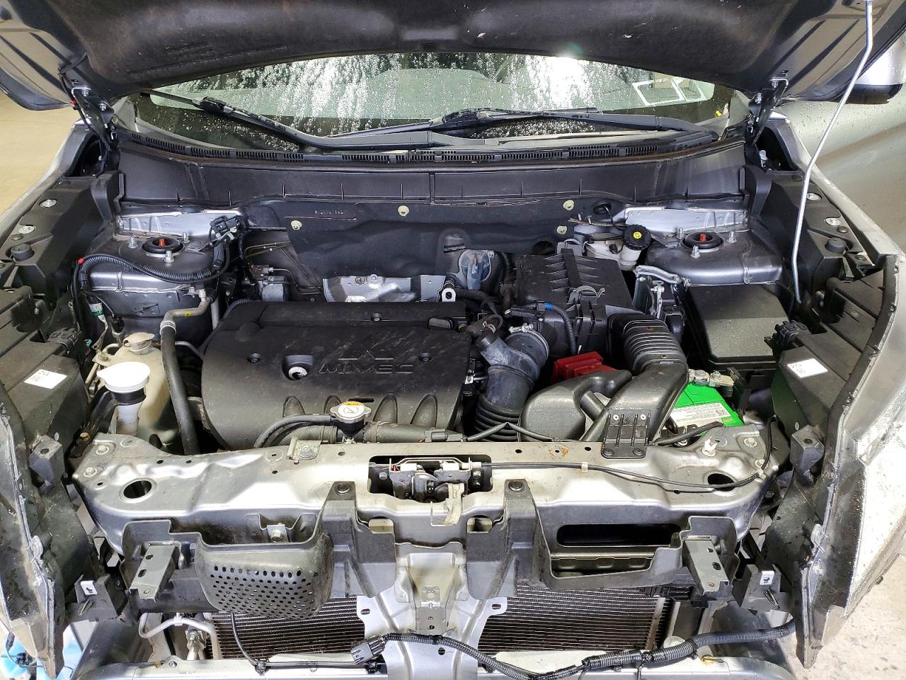 Mitsubishi Outlander Es