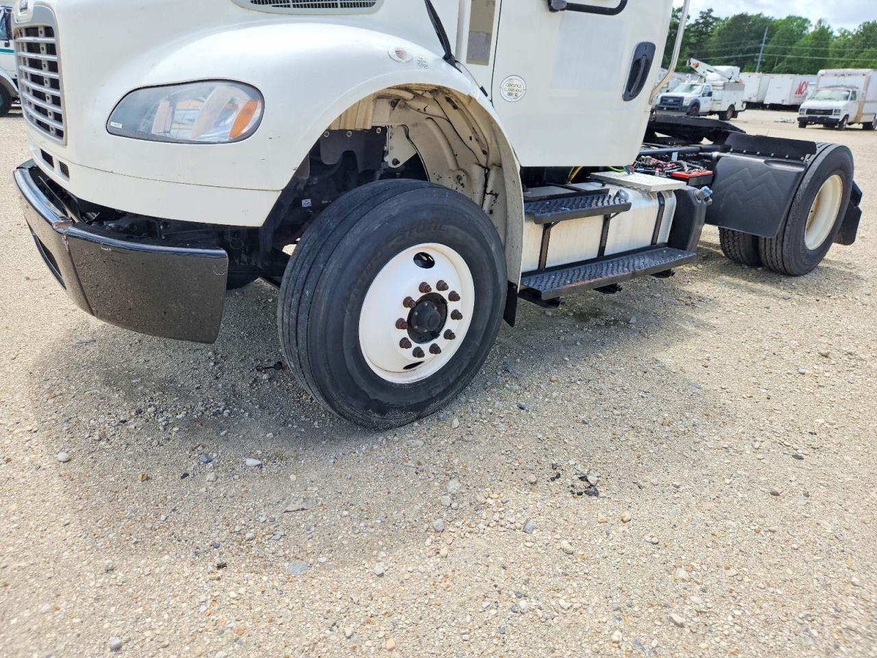 Freightliner M2