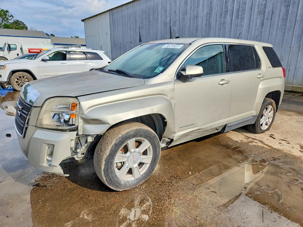 Salvage GMC Terrain Image