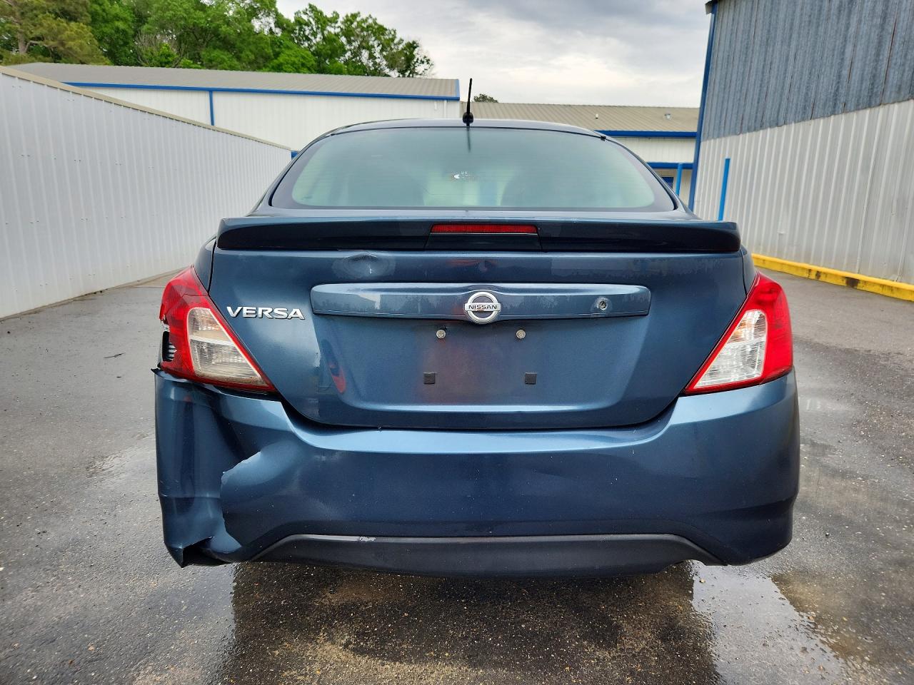Nissan Versa 1.6 S Plus