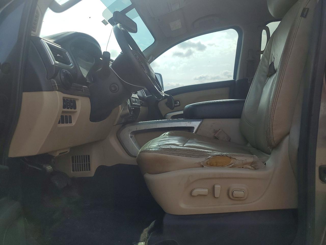Nissan Titan Sl