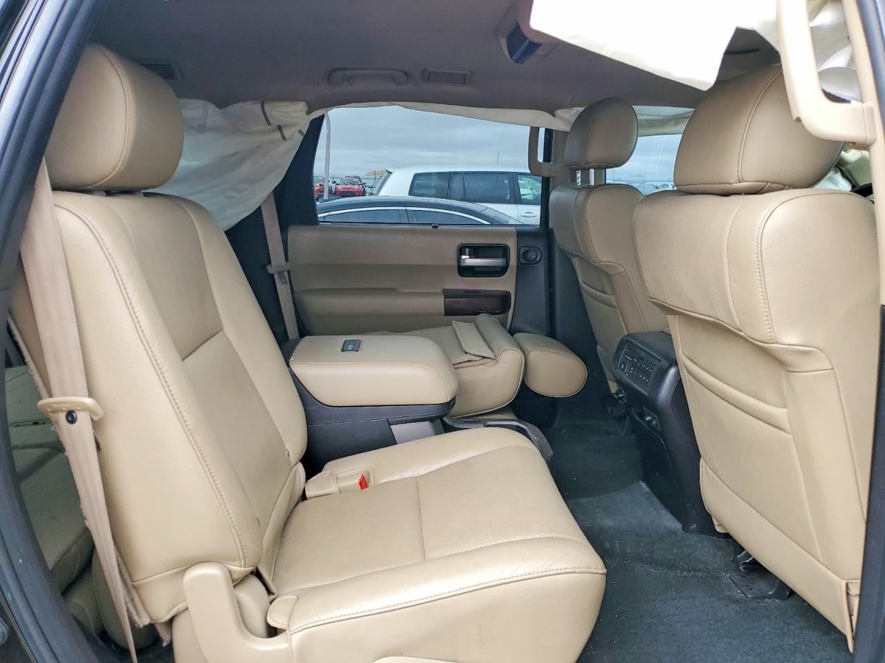 Toyota Sequoia Platinum