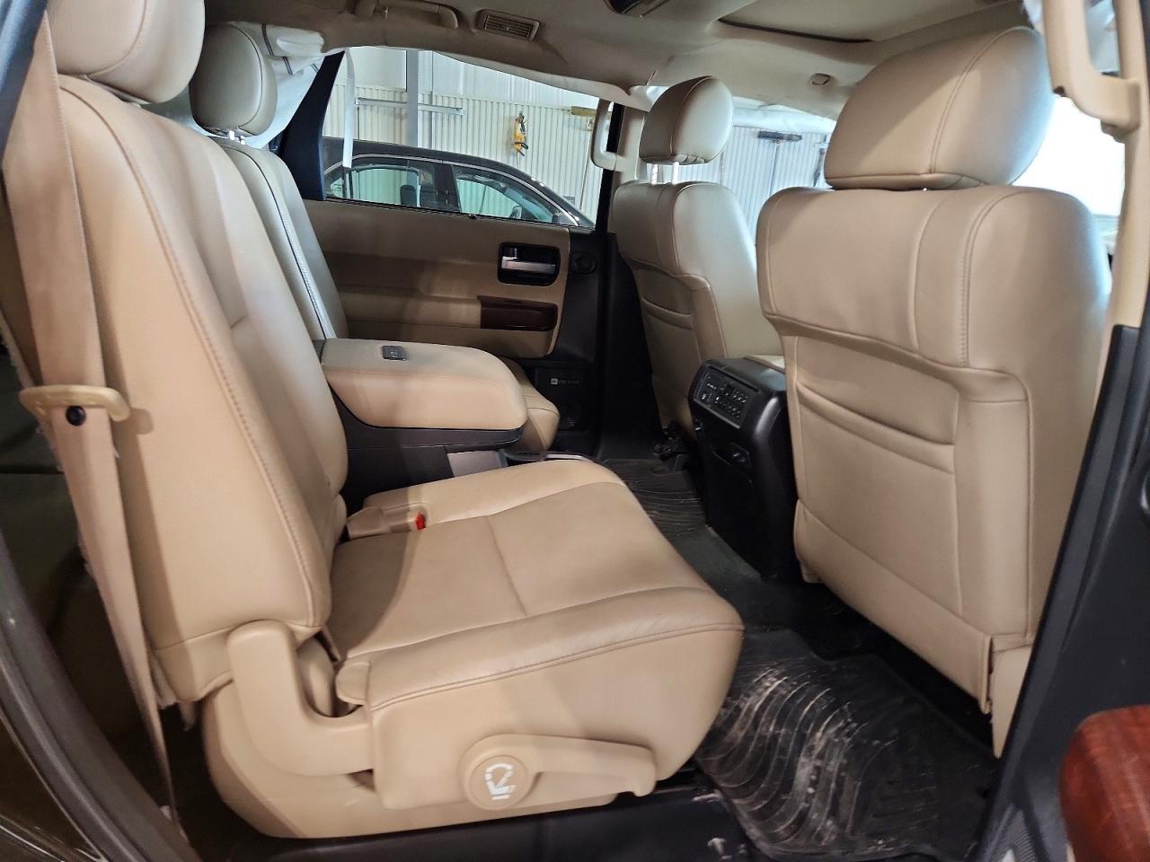 Toyota Sequoia Platinum