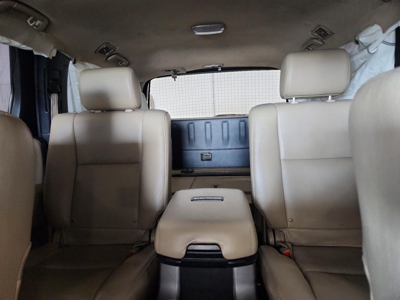 Toyota Sequoia Platinum