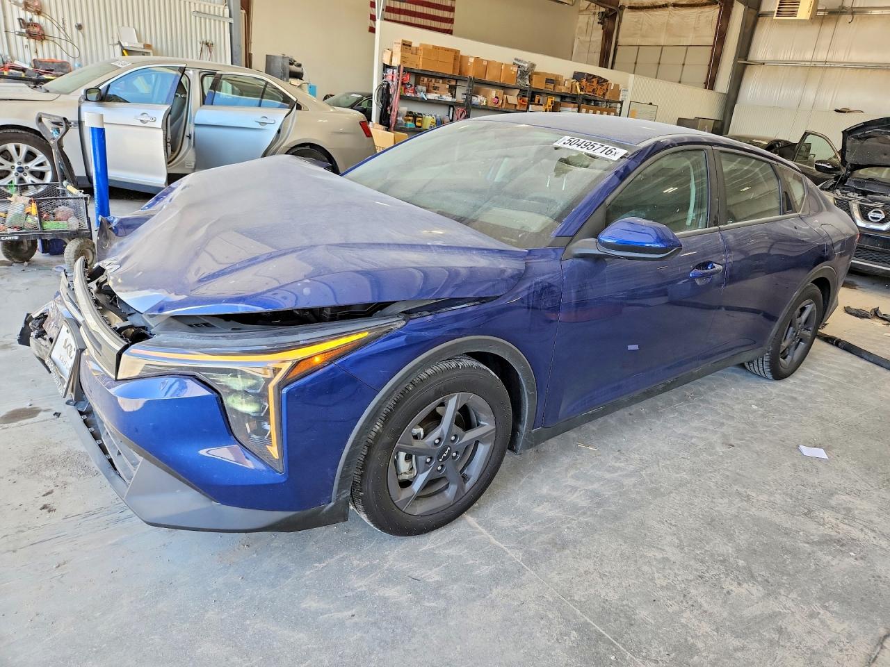 Salvage Kia K4 Image