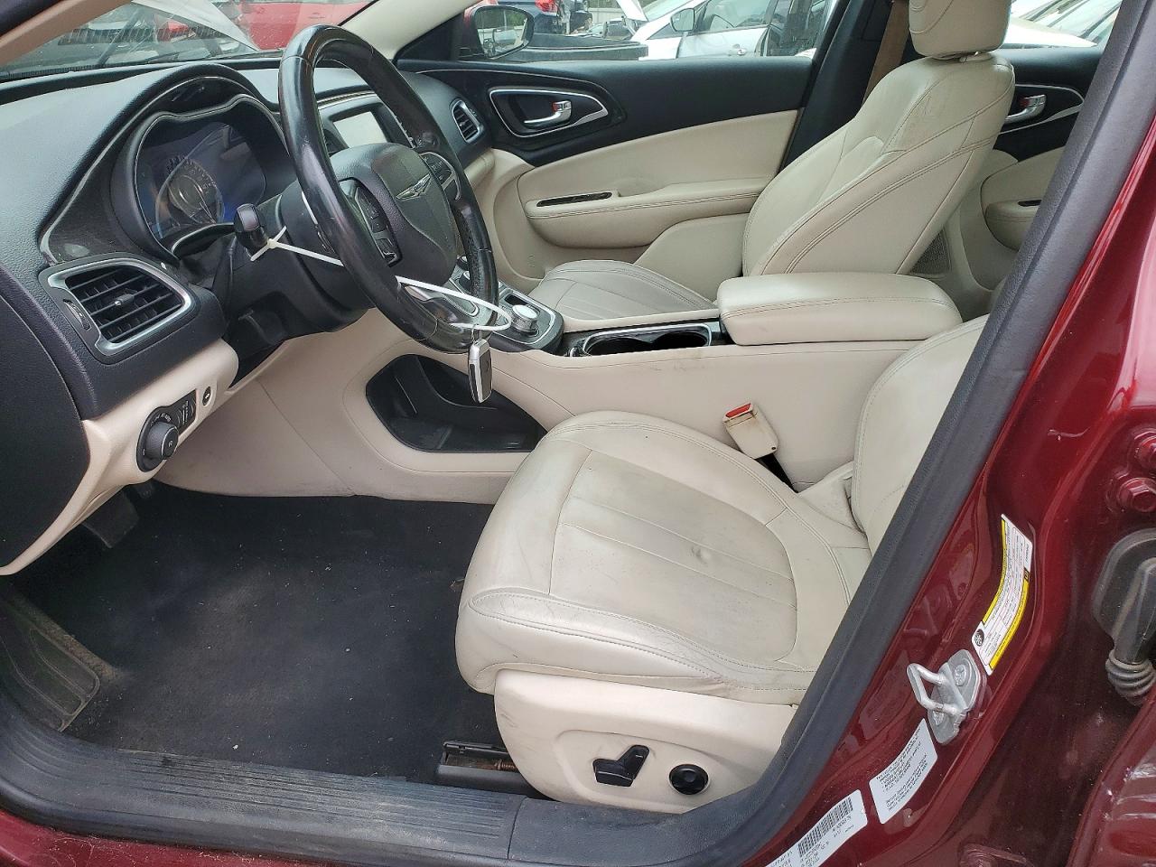 Chrysler 200 C