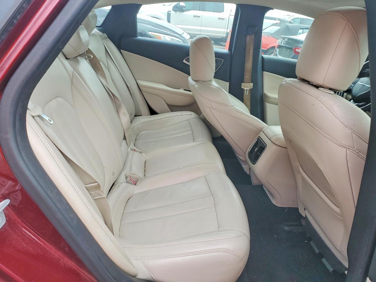 Chrysler 200 C