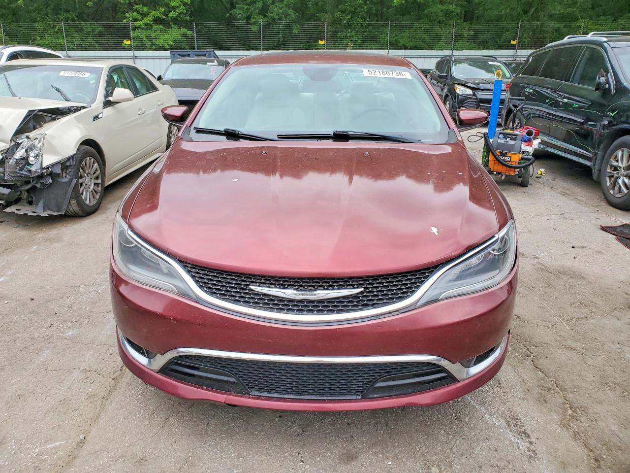 Chrysler 200 C