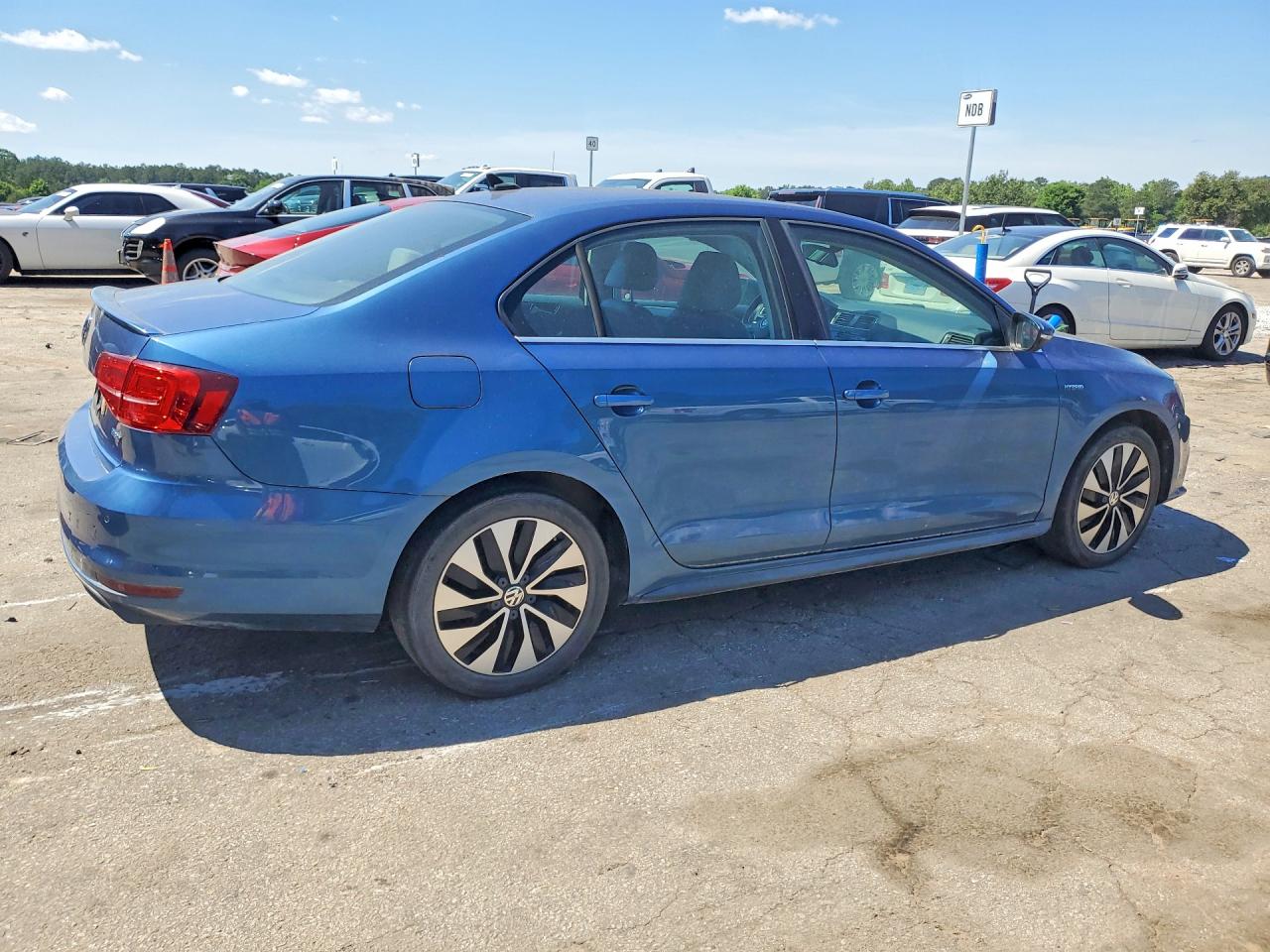 Volkswagen Jetta Hybrid