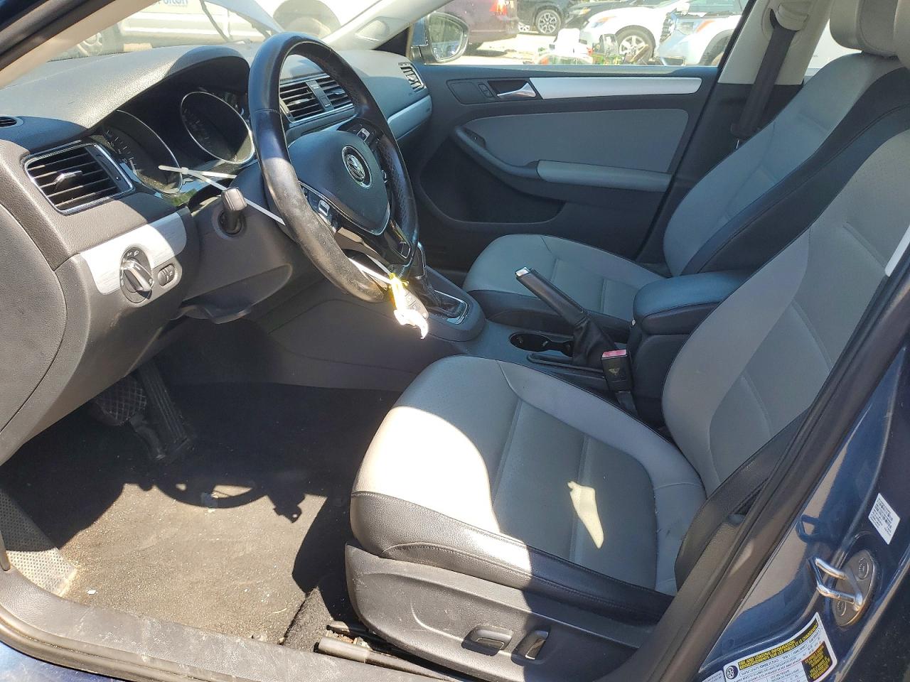 Volkswagen Jetta Hybrid