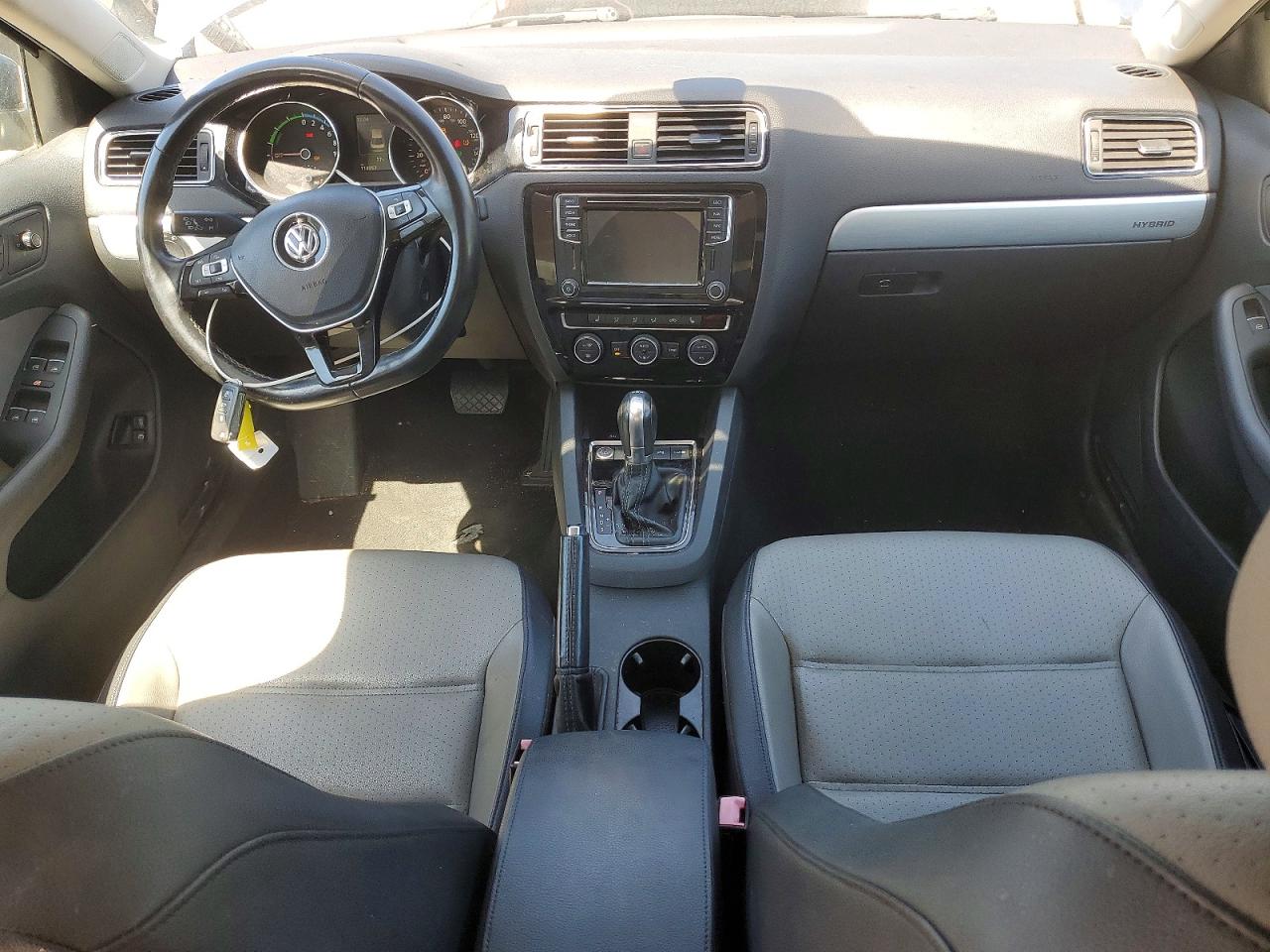 Volkswagen Jetta Hybrid