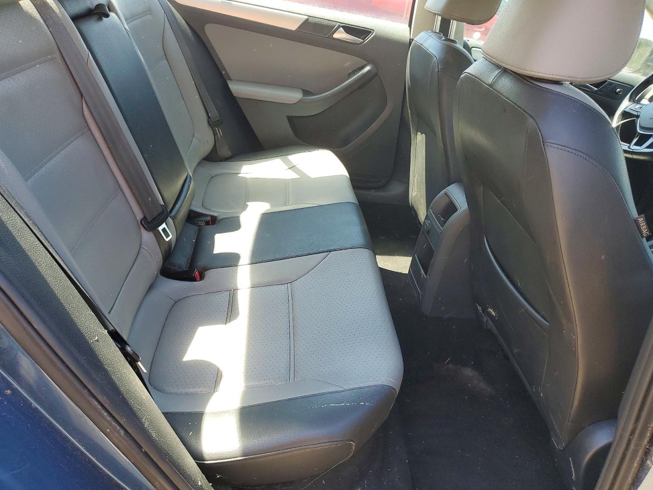 Volkswagen Jetta Hybrid