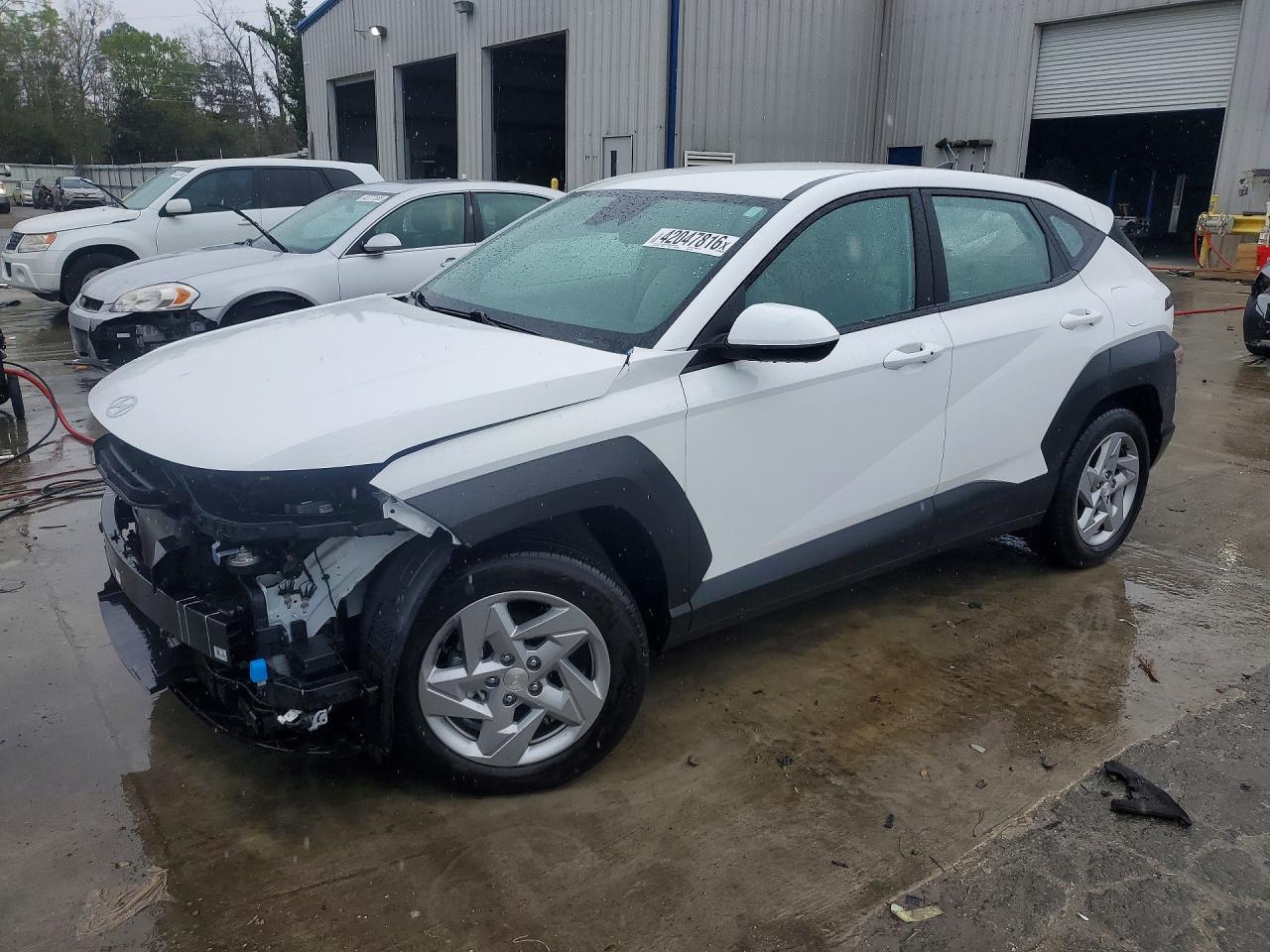 Salvage Hyundai KONA Image