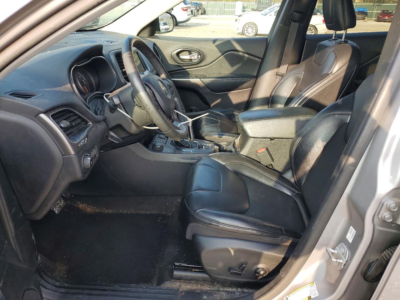 Jeep Grand Cherokee Latitude Plus