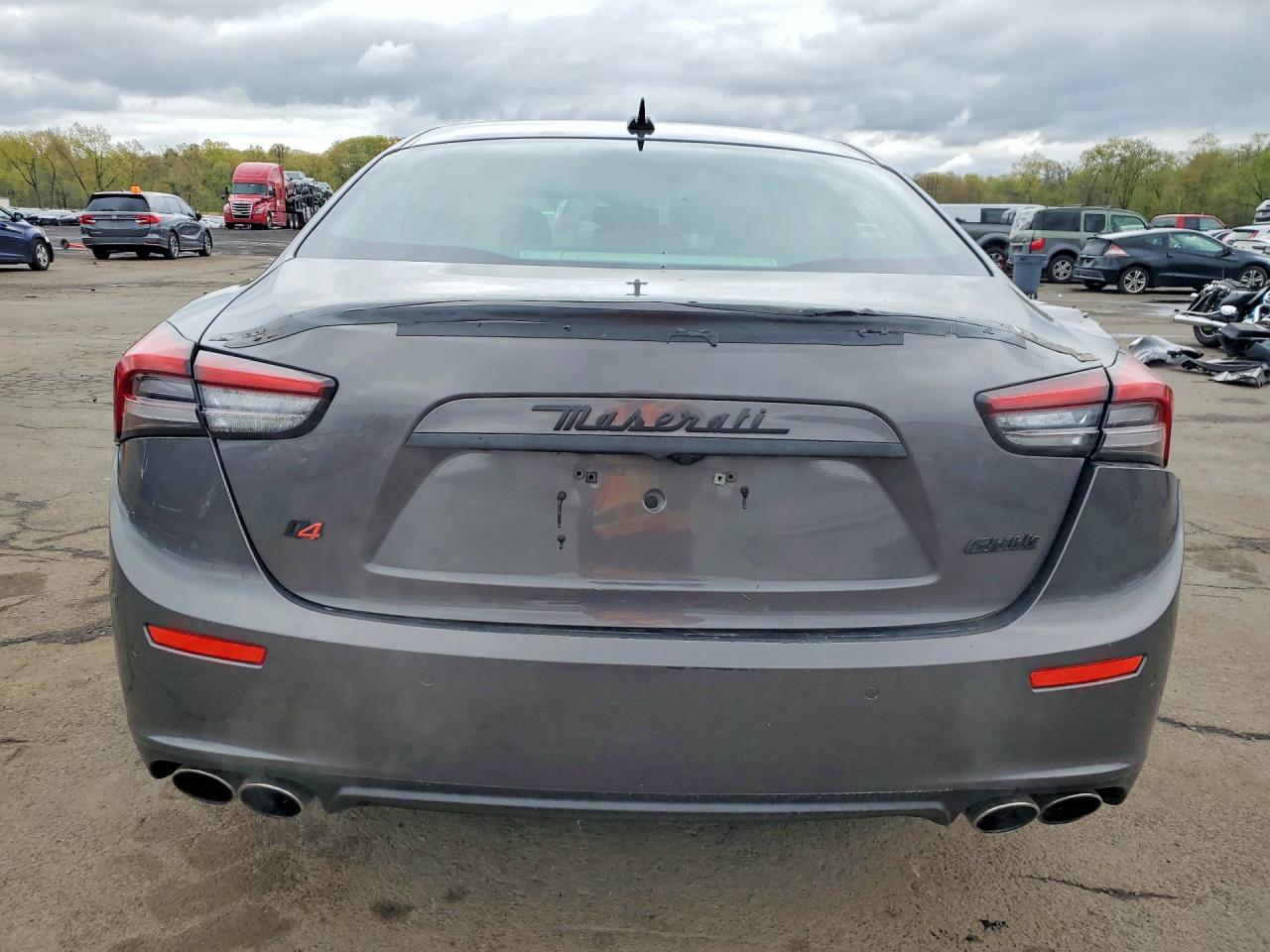 Maserati Ghibli S