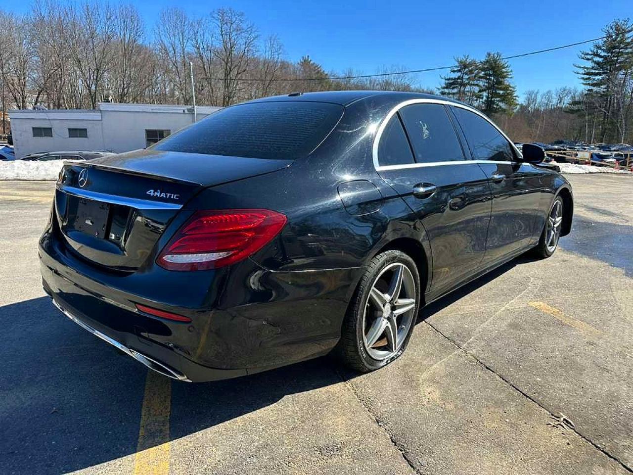 Mercedes-Benz E-Class 300 4matic