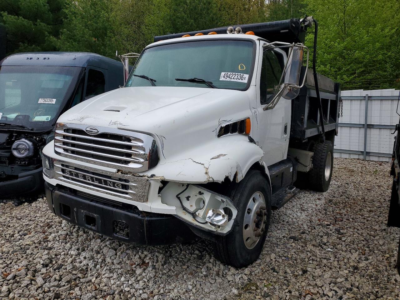 Sterling Truck M 7500