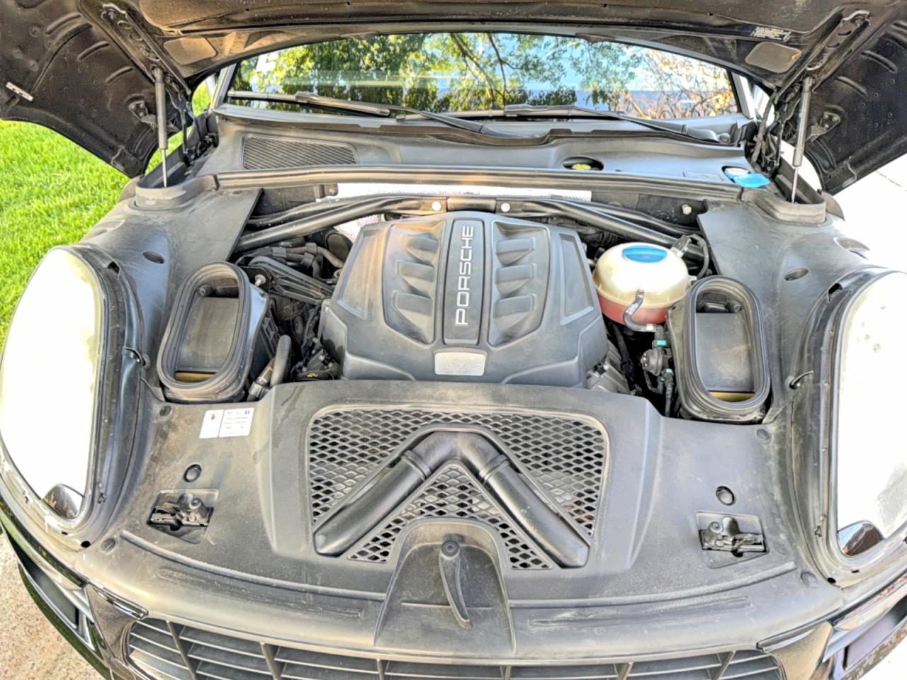 Porsche Macan S
